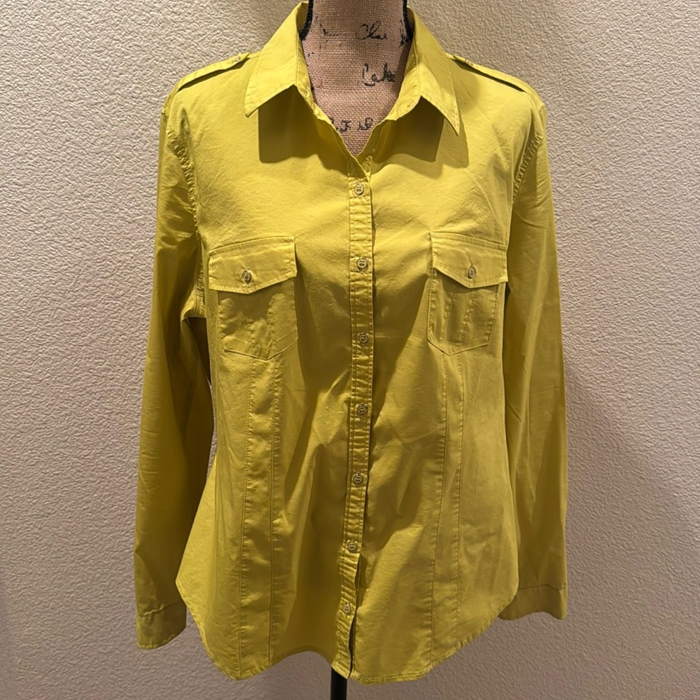 Women’s The 7th Avenue Deisgn Studio NY & Co Collar Button Down Long Sleeve Top